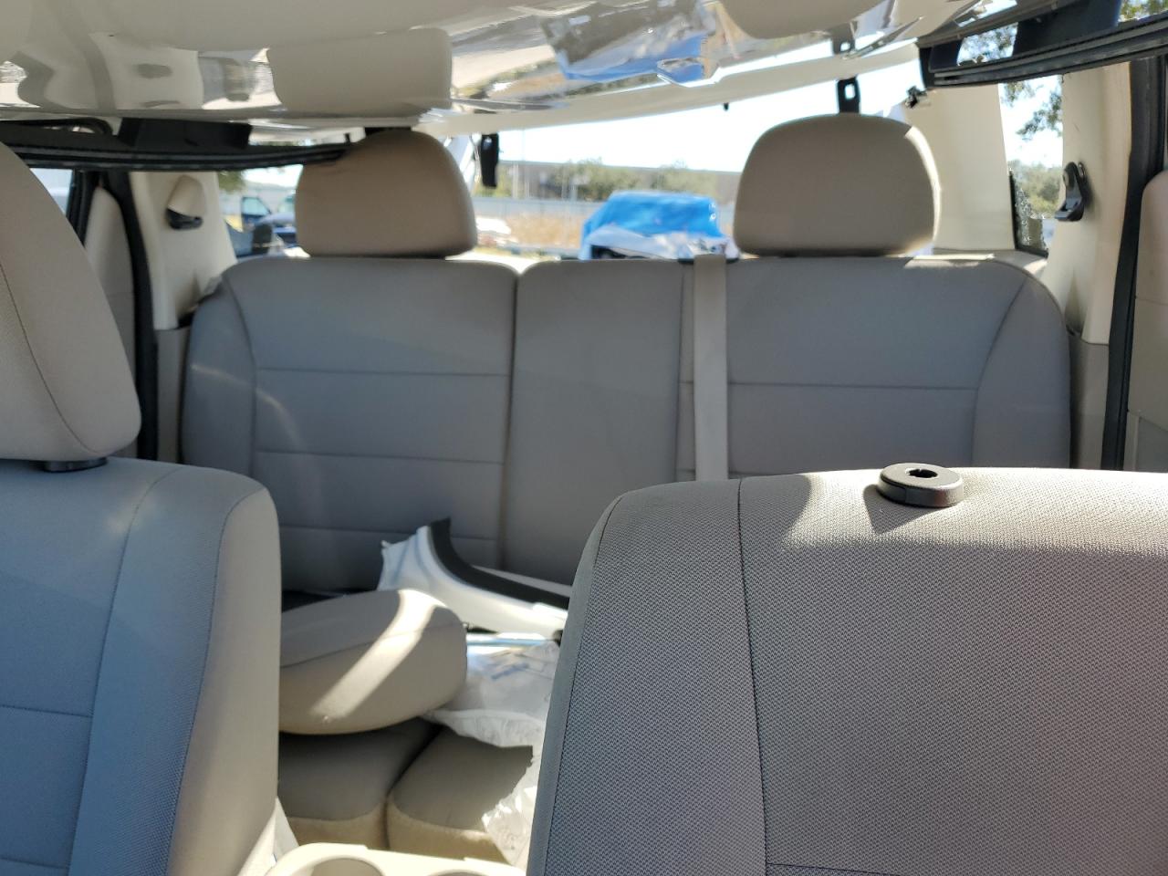 2012 Ford Escape - Image 10