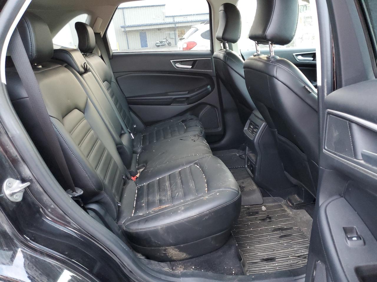 2021 Ford Edge - Image 11