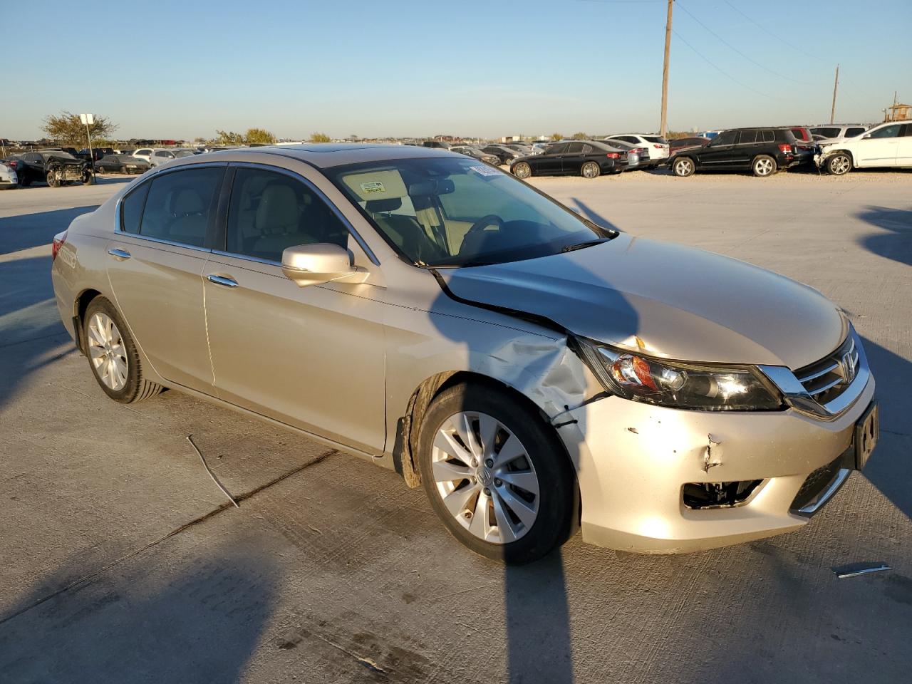 VIN 1HGCR2F86EA143906 2014 HONDA ACCORD no.4