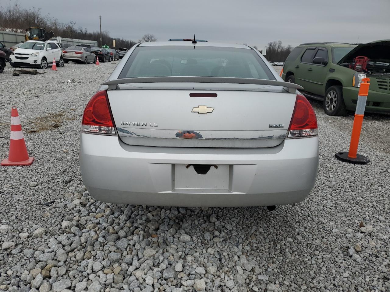 2011 Chevrolet Impala - Image 6