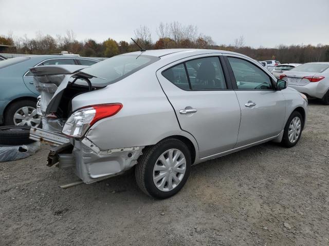  NISSAN VERSA 2015 Сірий