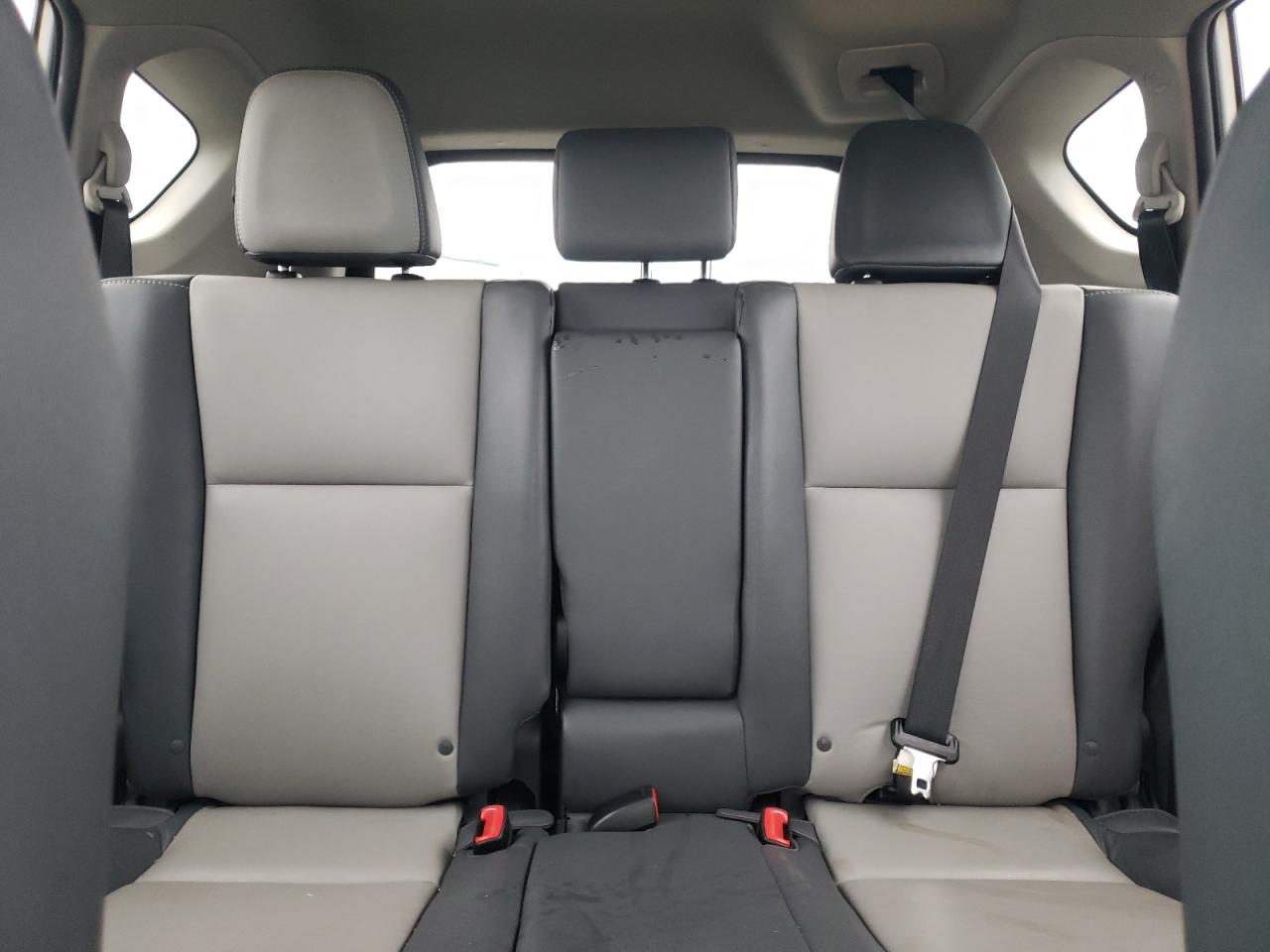 2013 Toyota RAV 4 - Image 10