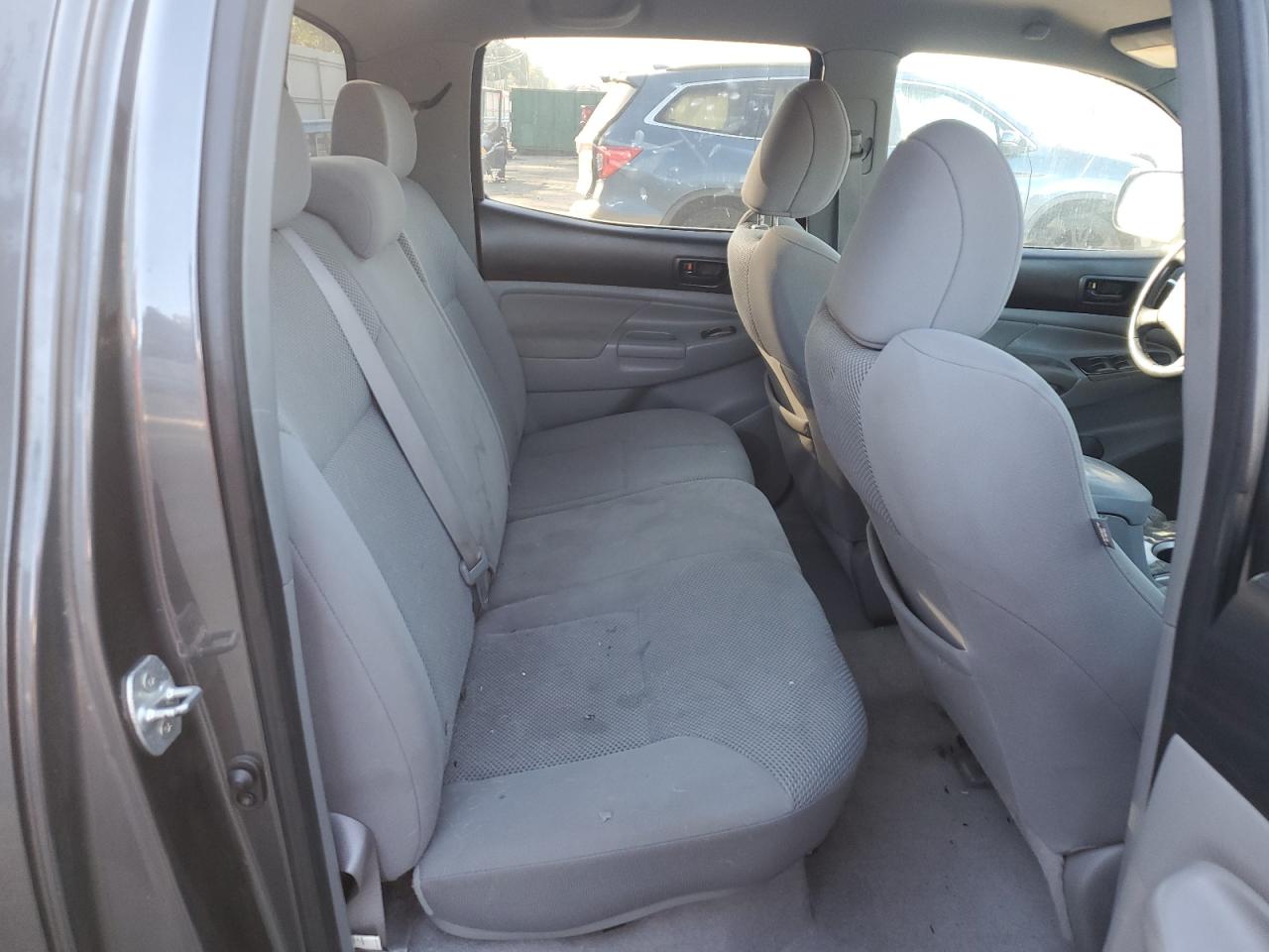 2011 Toyota Tacoma - Image 10
