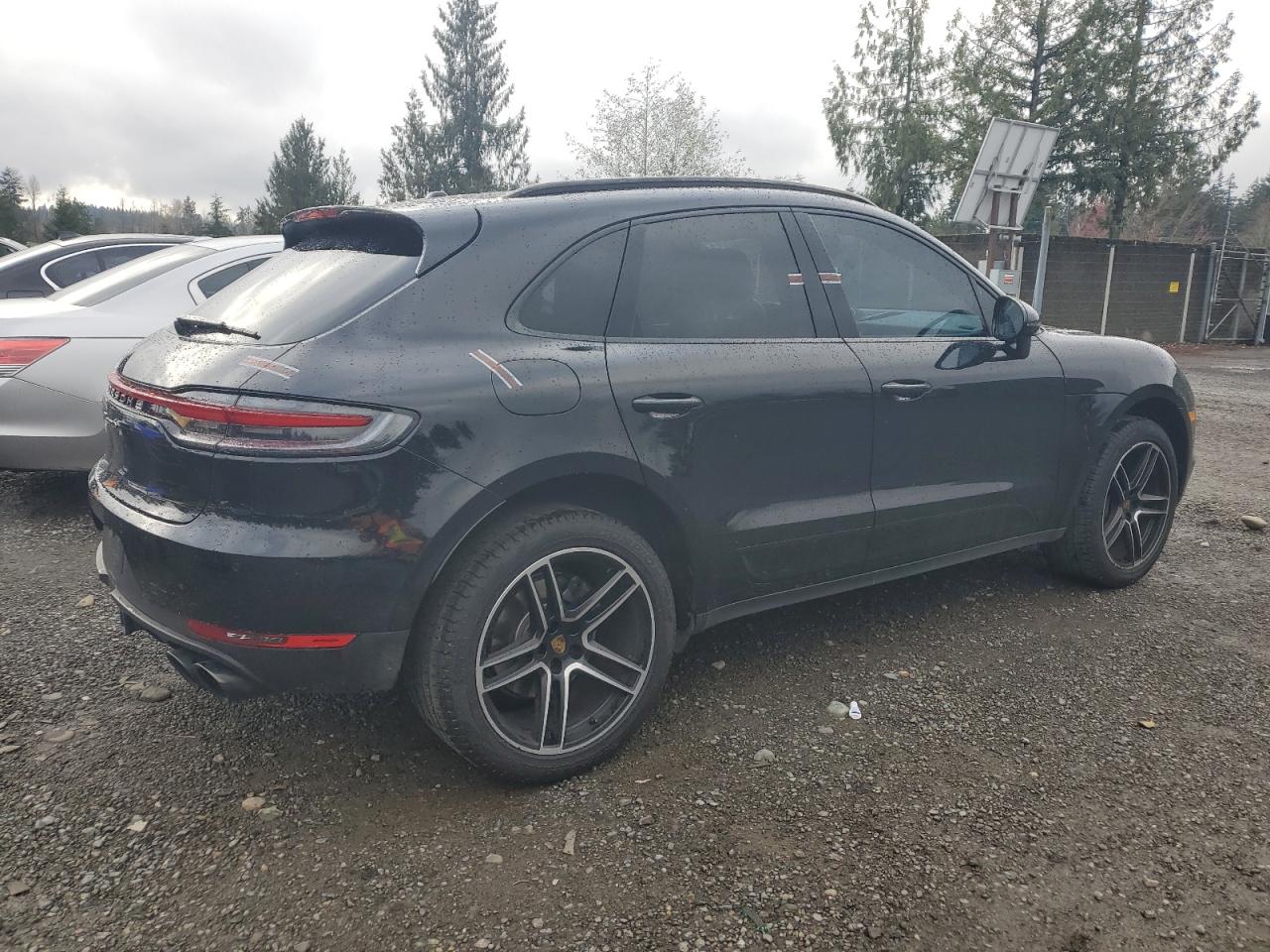 2020 Porsche Macan - Image 3