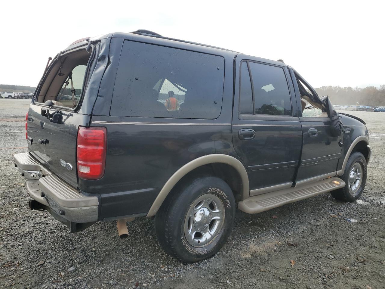 2002 Ford Expedition - Image 3
