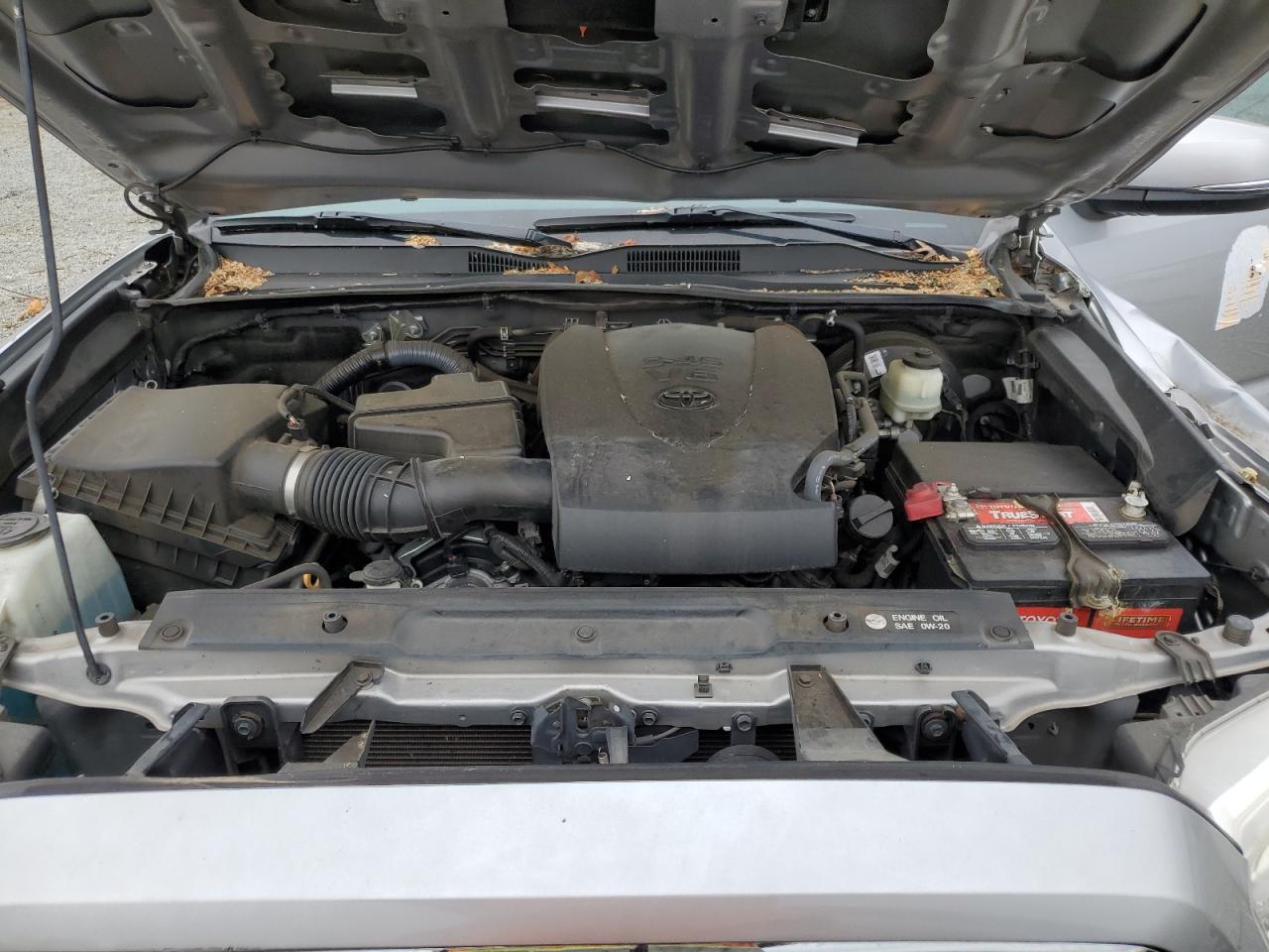 2017 Toyota Tacoma - Image 11