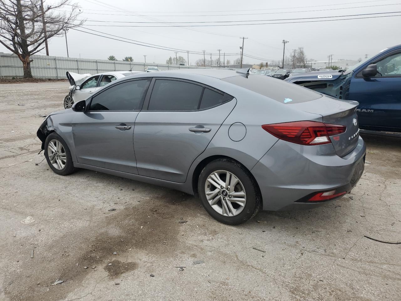 KMHD84LF2KU864704 2019 HYUNDAI ELANTRA - Image 2