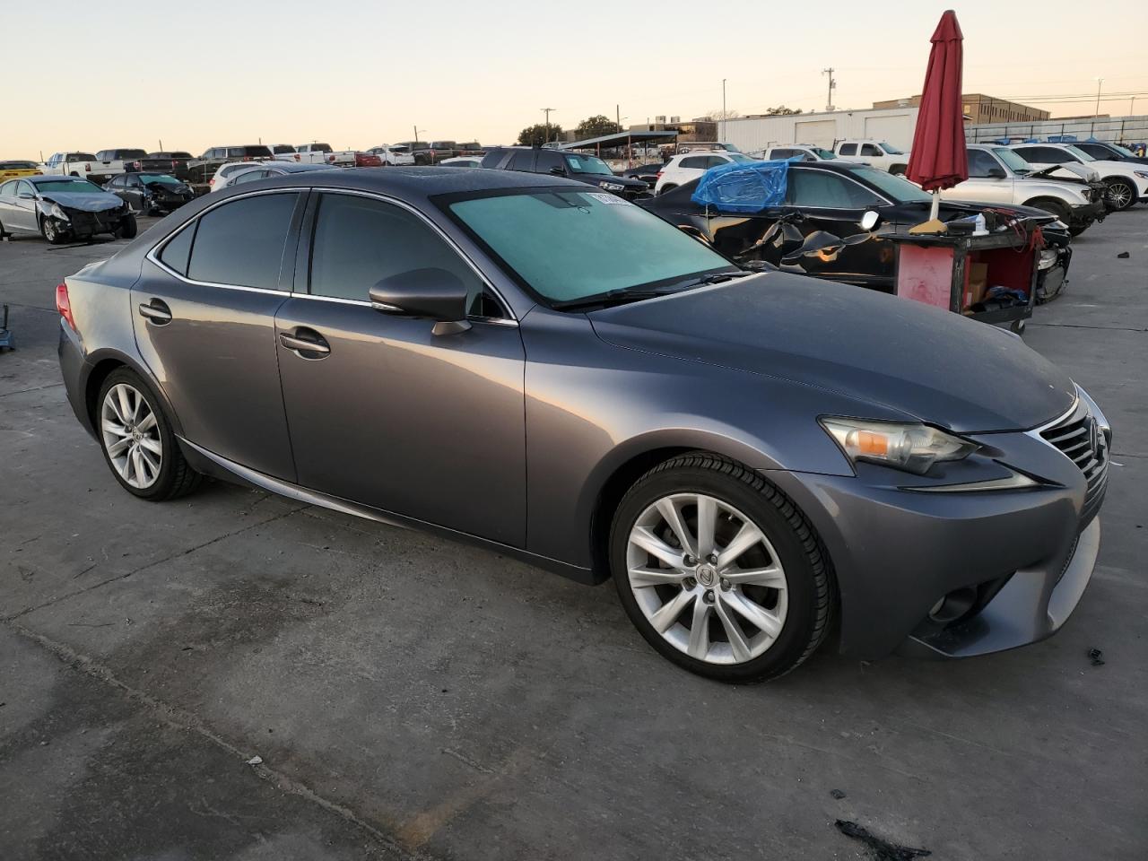 2014 Lexus IS - Image 4