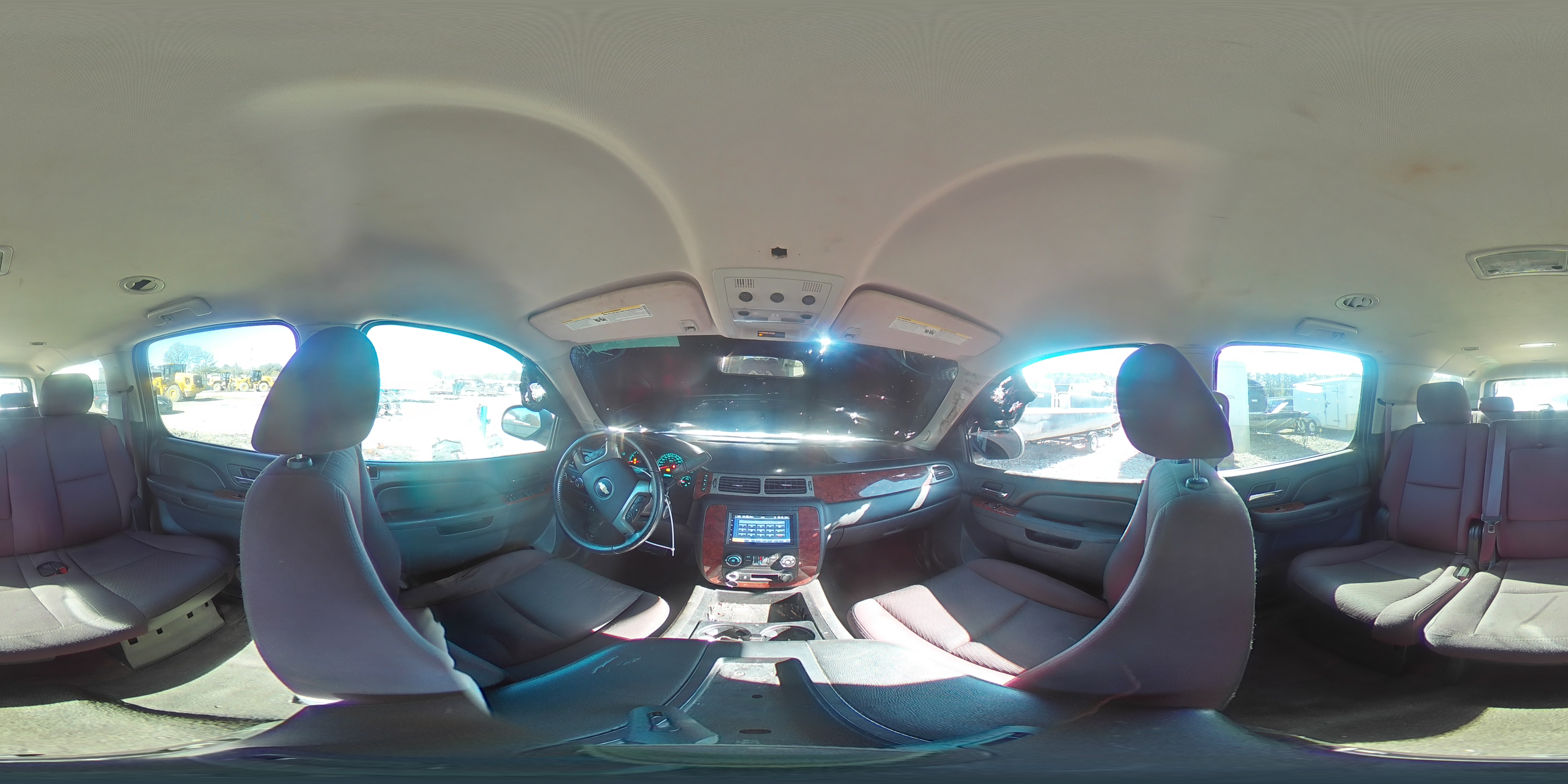 2013 Chevrolet Suburban - Image 14