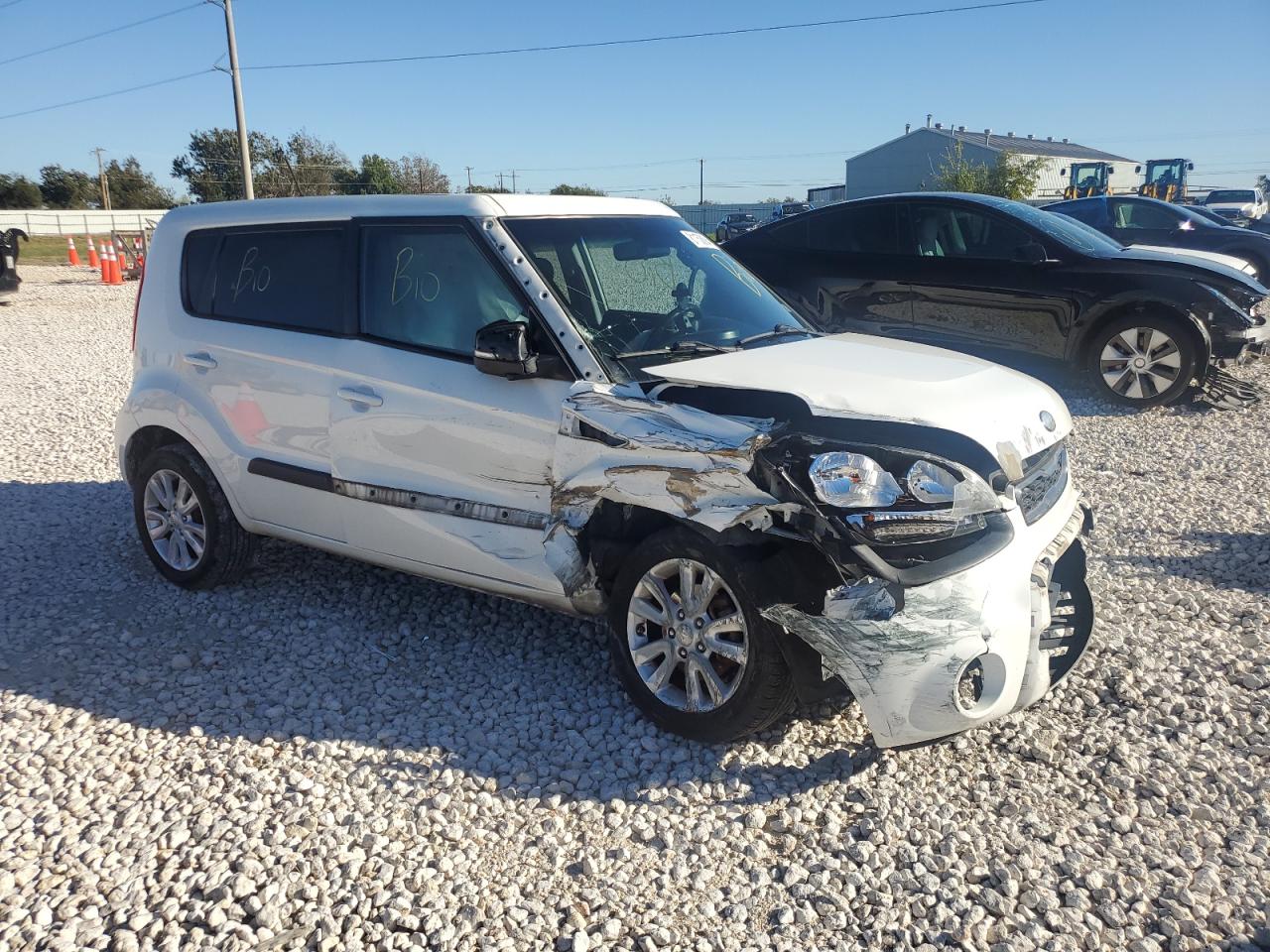 VIN KNDJT2A66D7588025 2013 KIA SOUL no.4