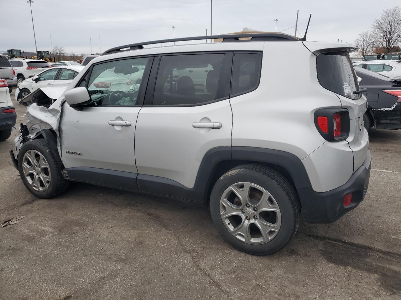 VIN ZACNJABB8KPK60289 2019 JEEP RENEGADE no.2