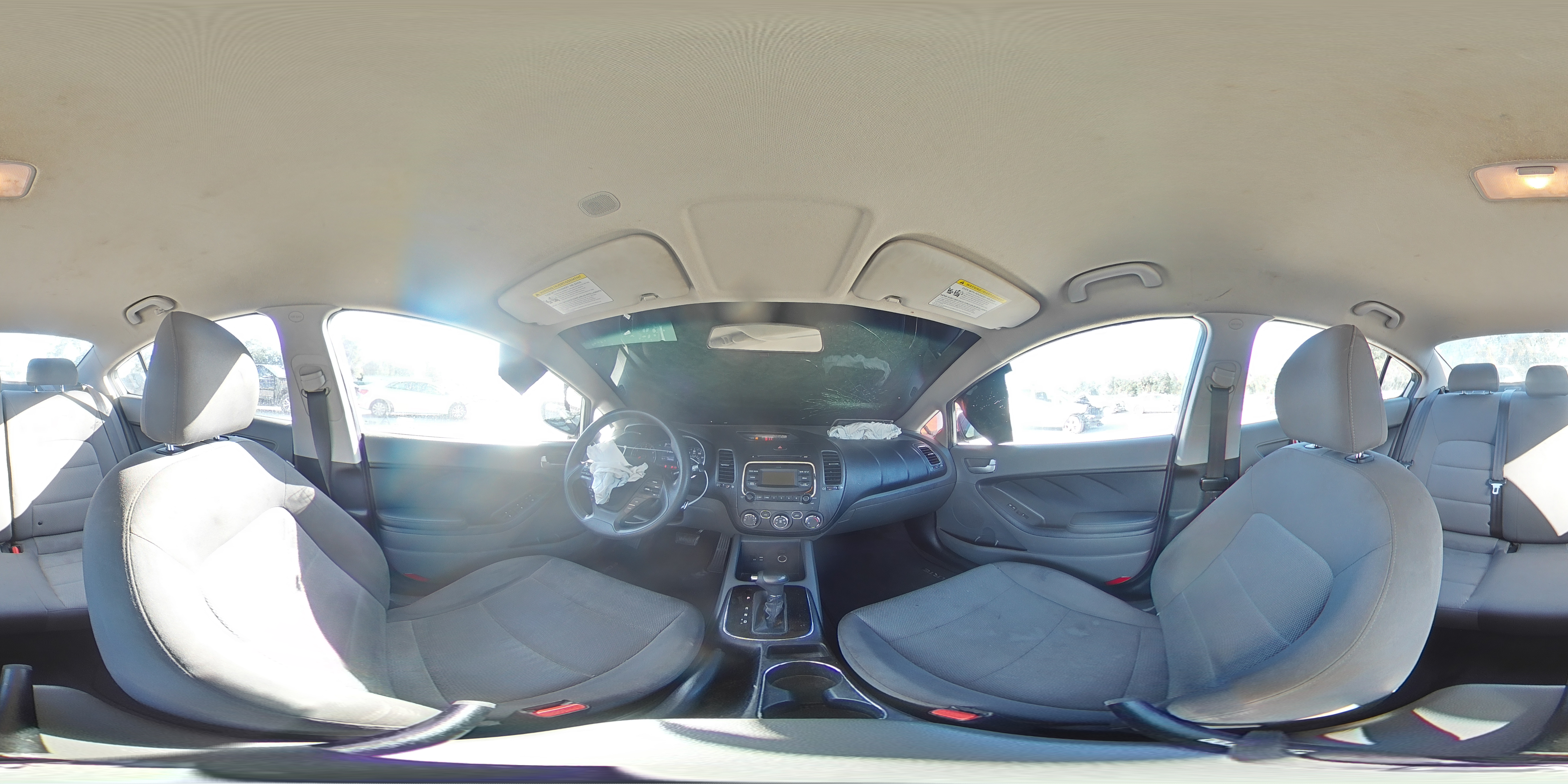 2018 Kia Forte - Image 12