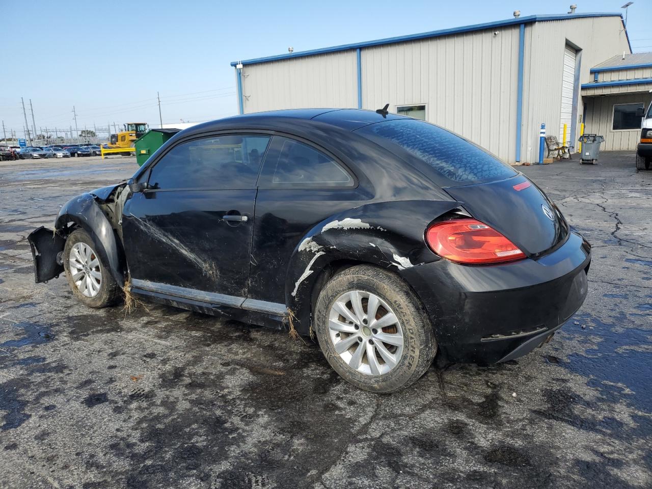 2015 Volkswagen Beetle - Image 2