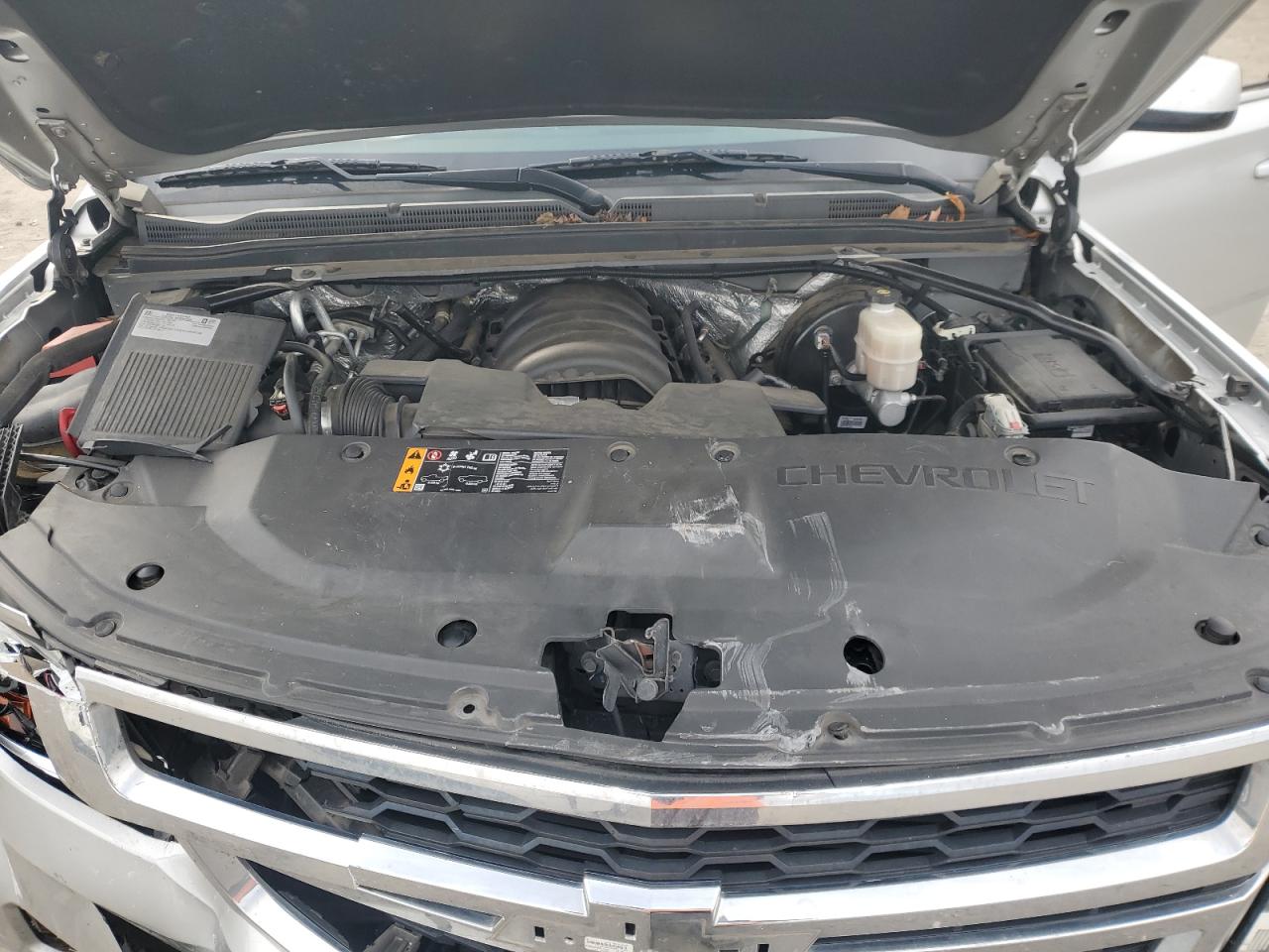 2018 Chevrolet Suburban - Image 12