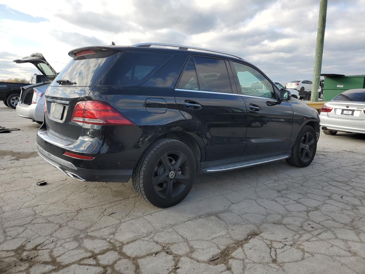 VIN 4JGDA5HB9JB004809 2018 MERCEDES-BENZ GLE-CLASS no.3