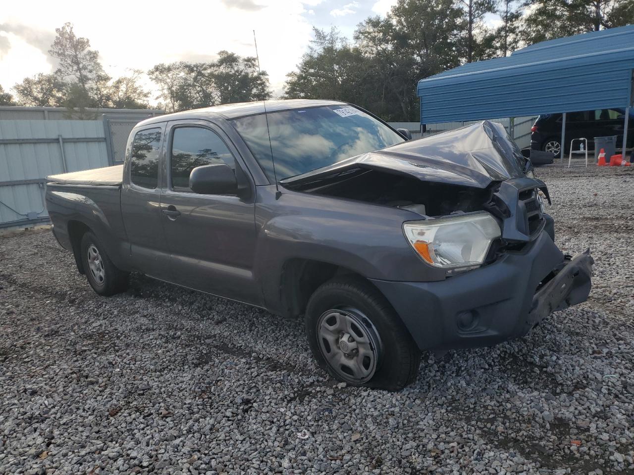 2015 Toyota Tacoma - Image 4