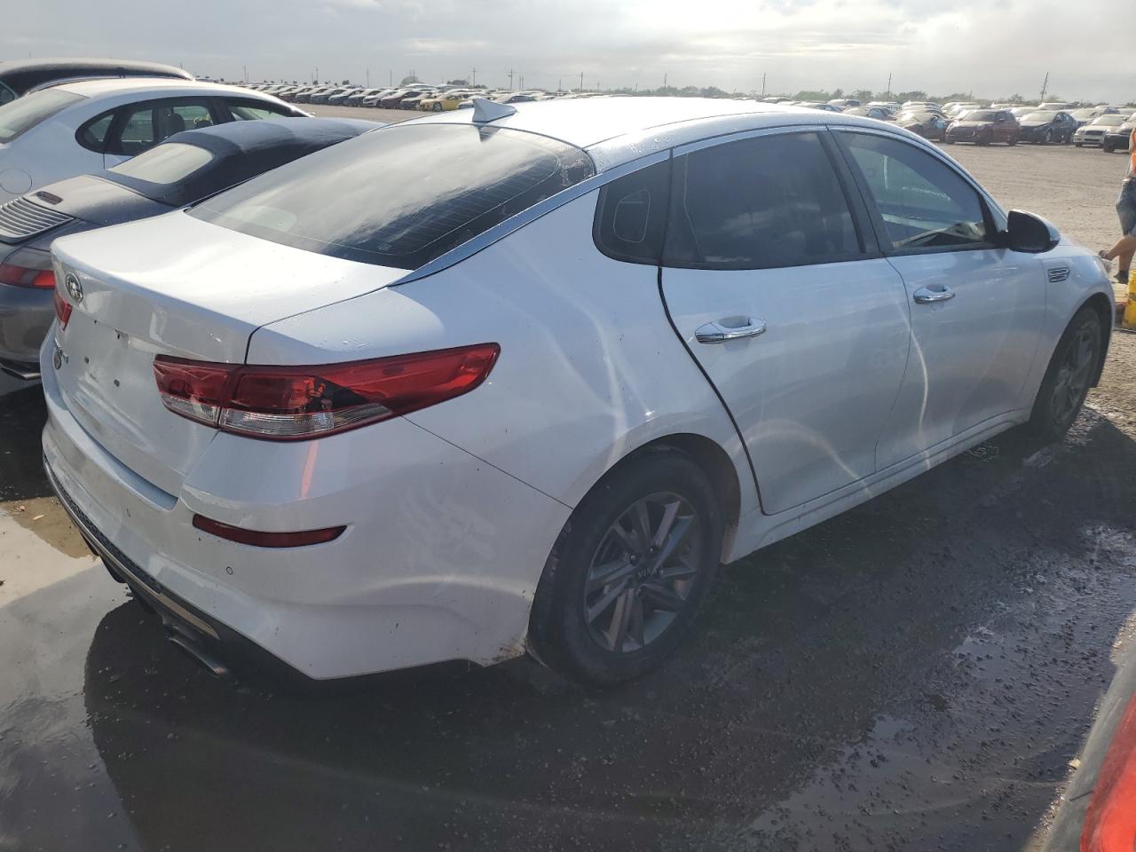 2019 Kia Optima - Image 3