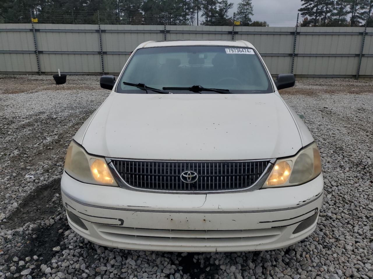 2000 Toyota Avalon - Image 5