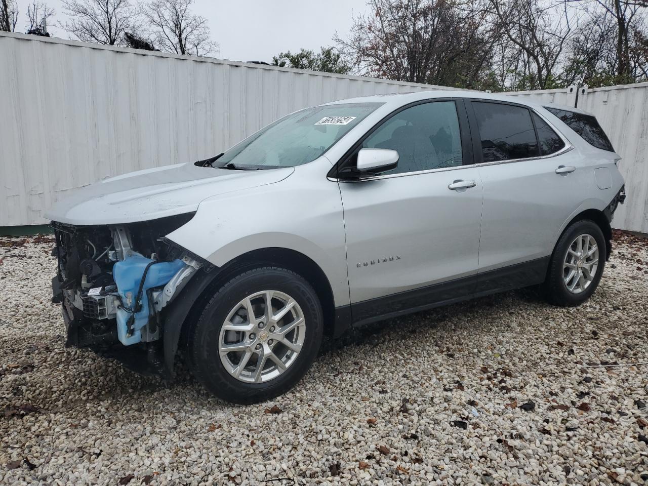 2022 Chevrolet Equinox - Image 1