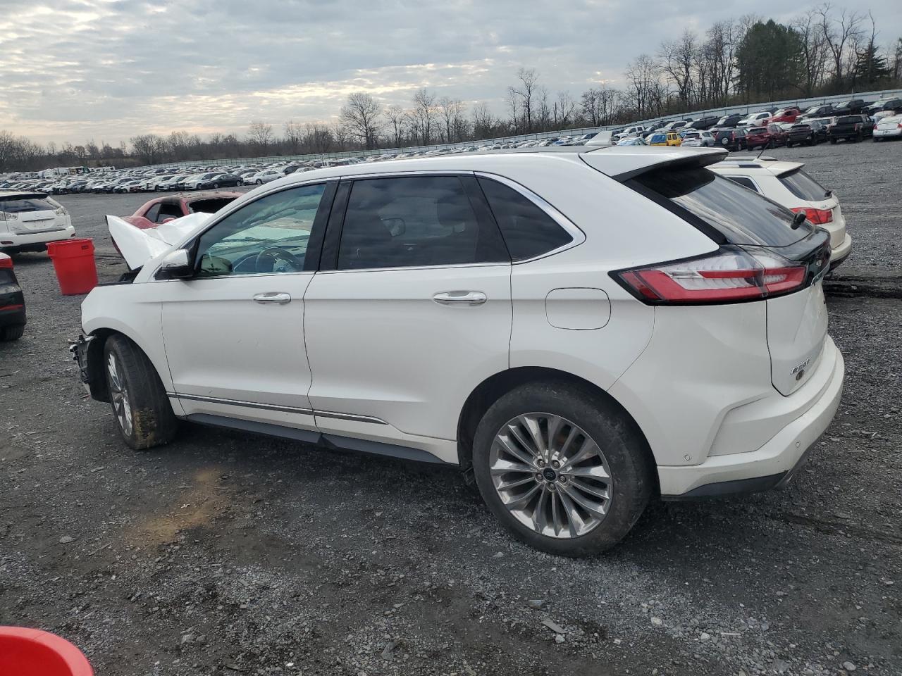 2020 Ford Edge - Image 2
