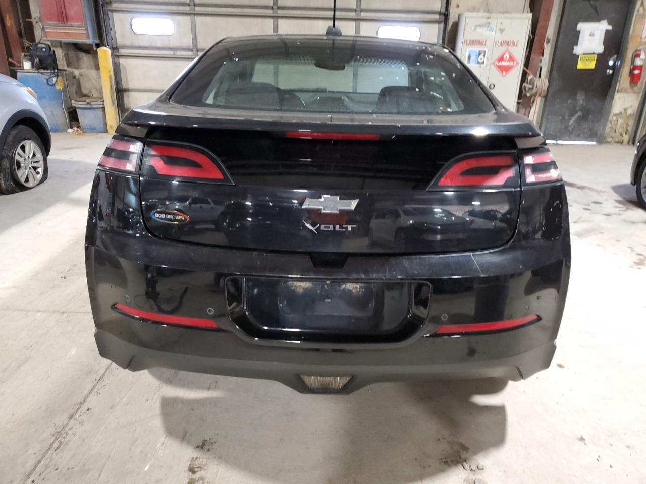2015 Chevrolet Volt - Image 6
