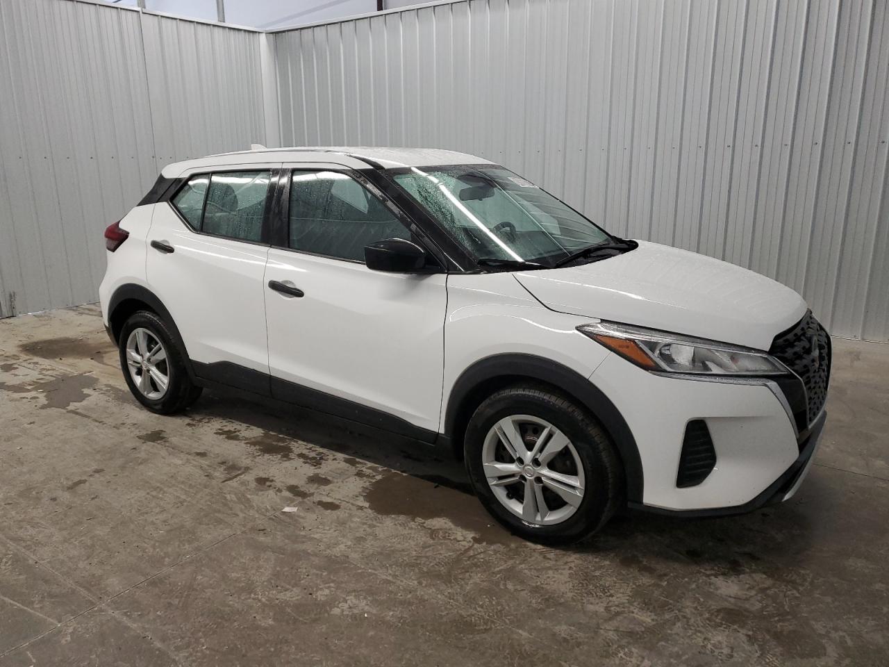 2022 Nissan Kicks - Image 4