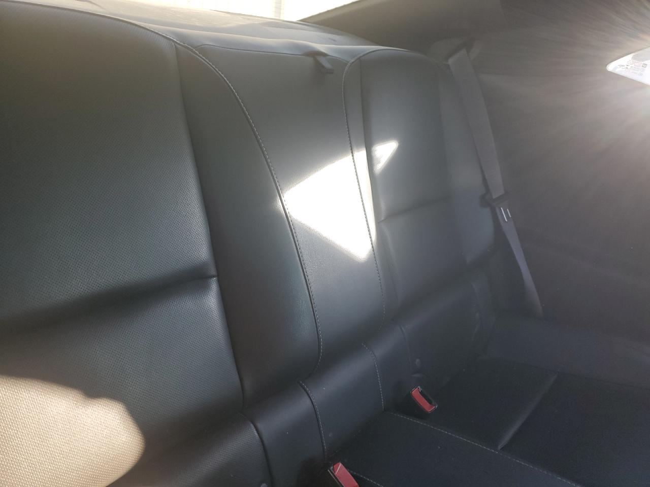 2015 Chevrolet Camaro - Image 10