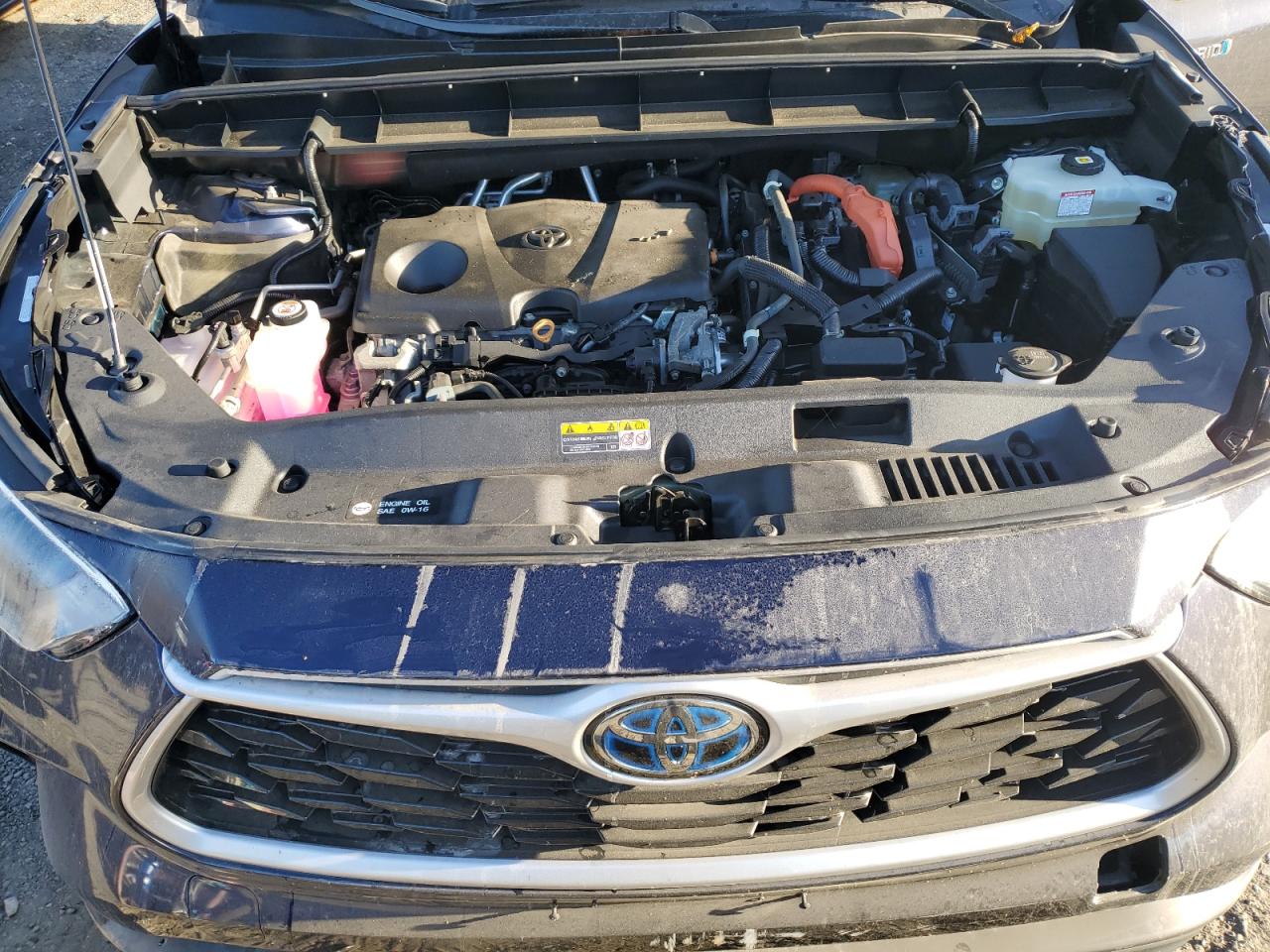 2021 Toyota Highlander - Image 12