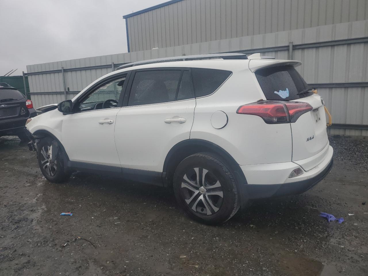 2017 Toyota RAV 4 - Image 2
