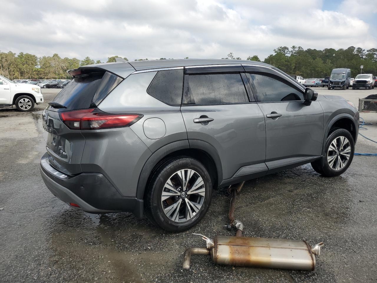 2021 Nissan Rogue - Image 3