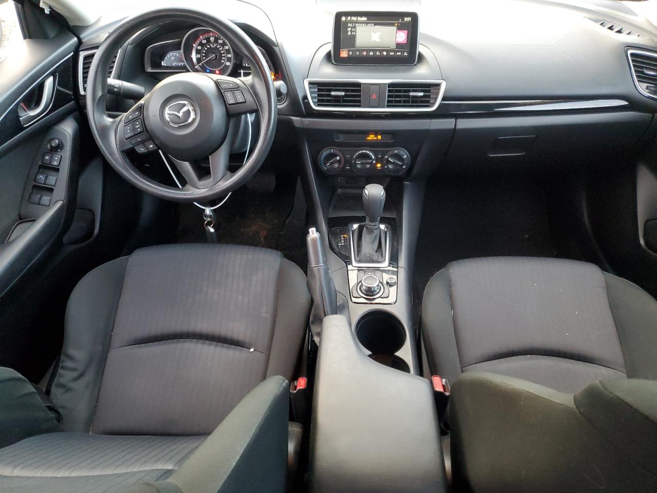 2016 Mazda 3 - Image 8