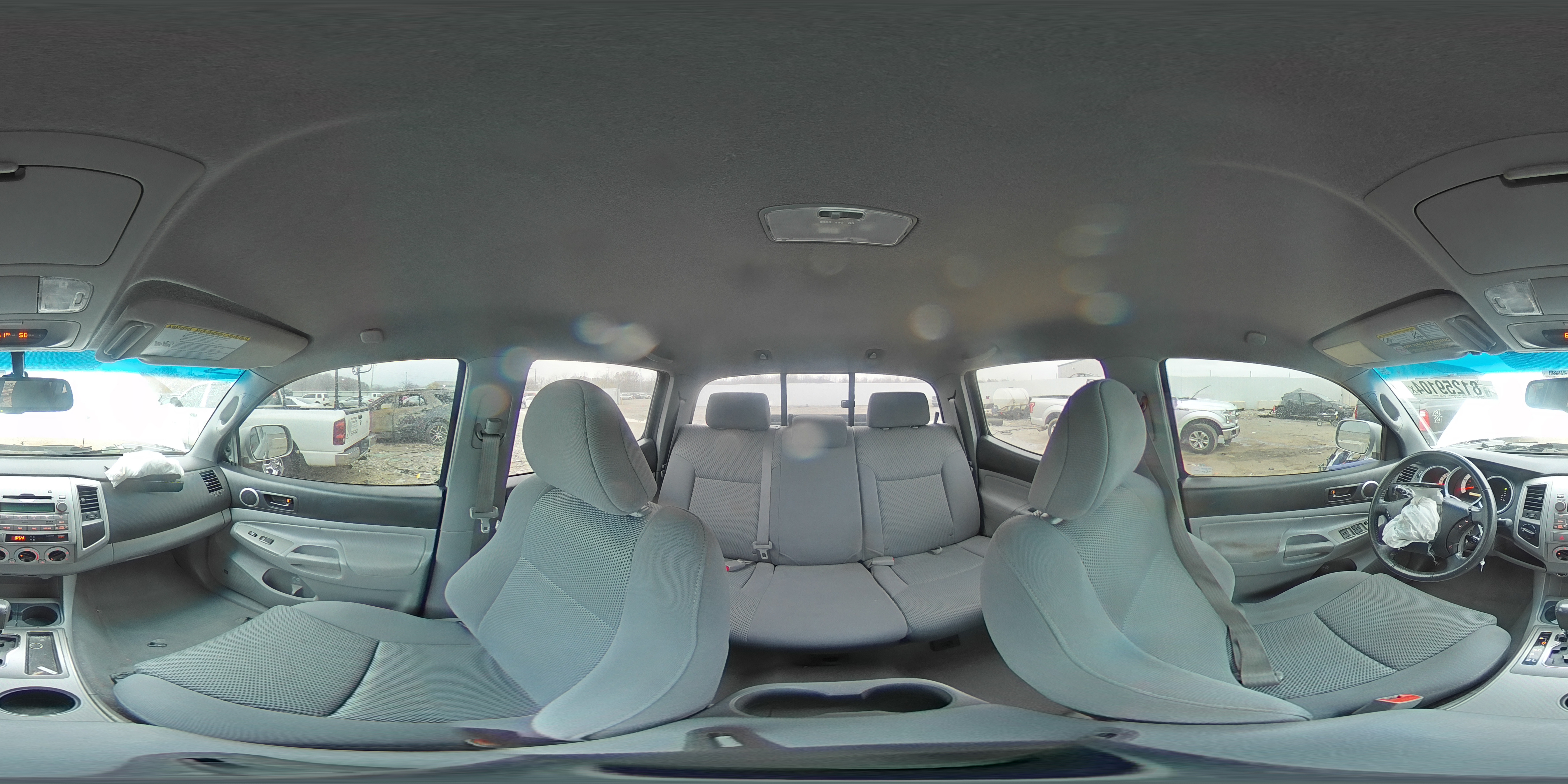 2011 Toyota Tacoma - Image 13