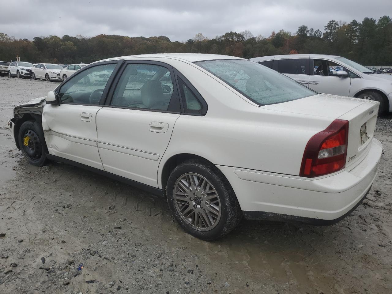 2002 Volvo S80 - Image 2