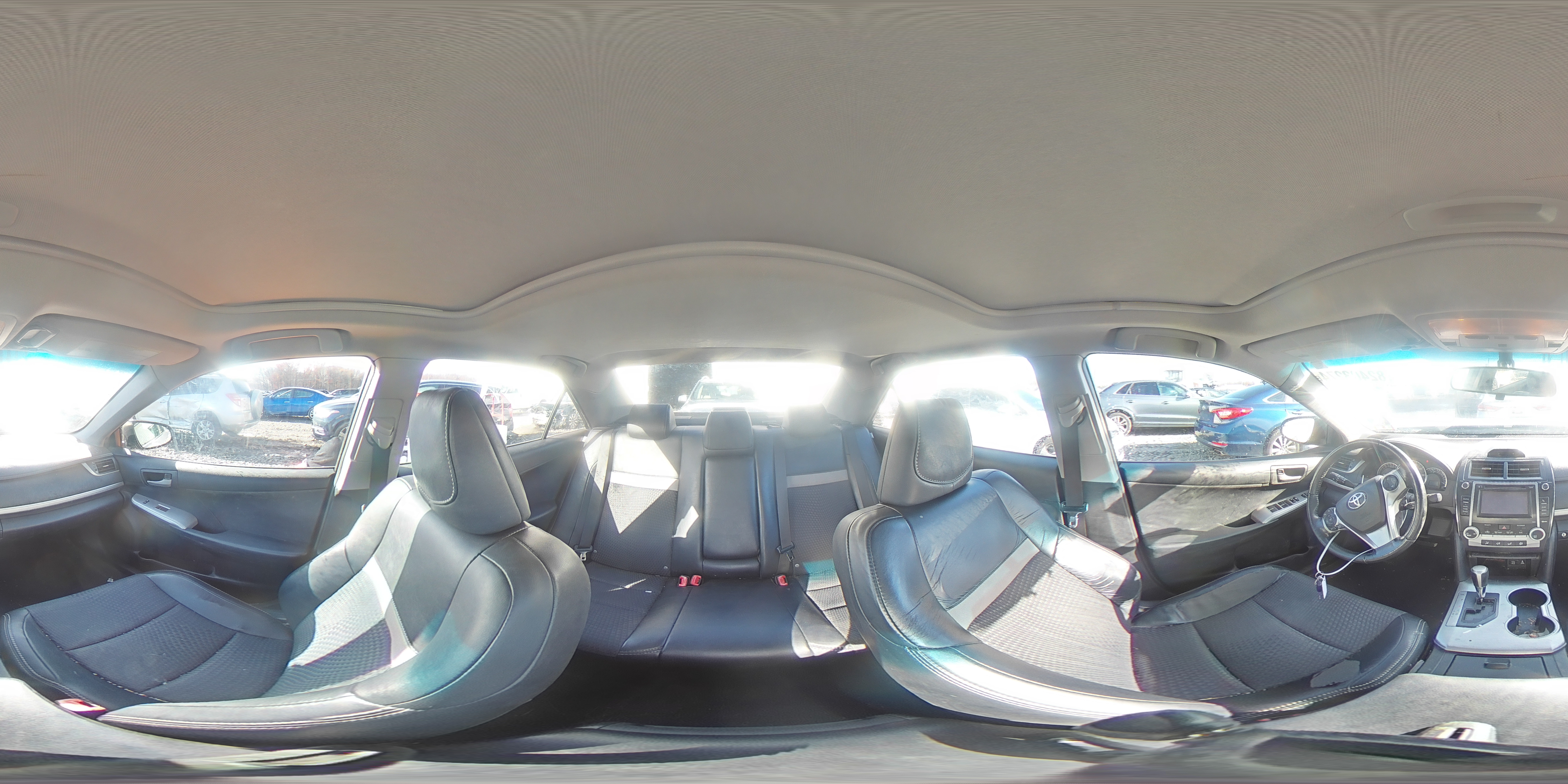 2012 Toyota Camry - Image 14