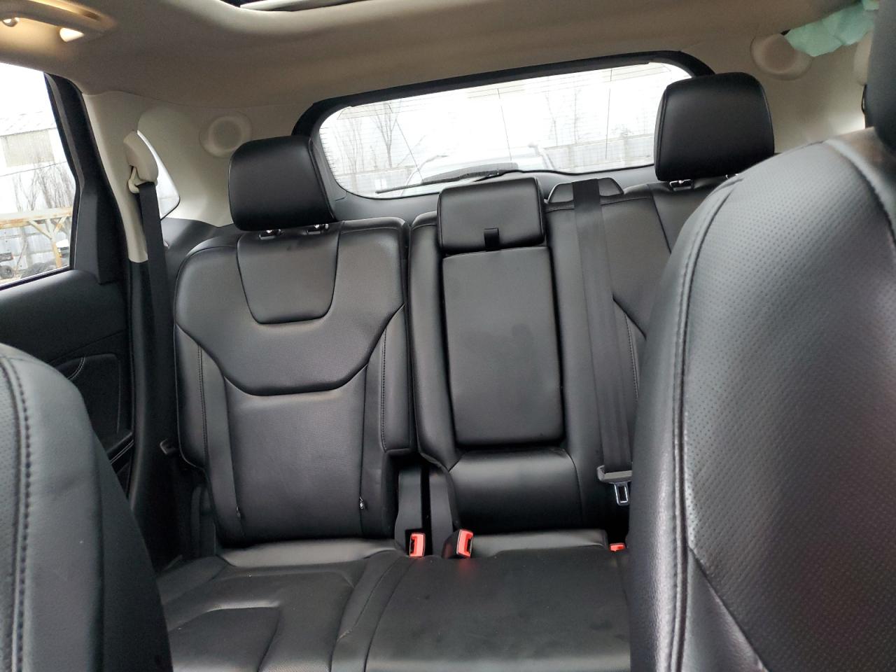 2020 Ford Edge - Image 10
