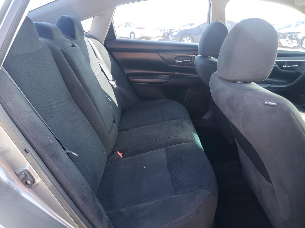 2015 Nissan Altima - Image 10