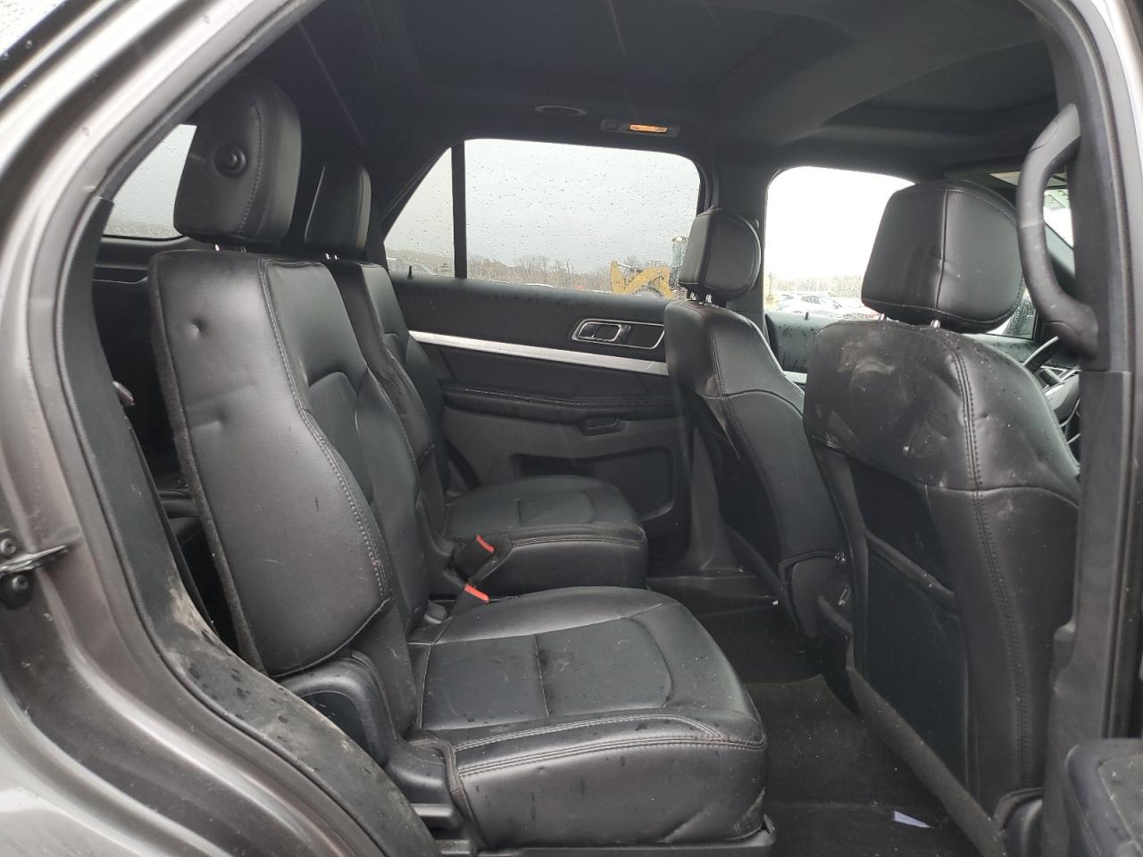 2017 Ford Explorer - Image 11