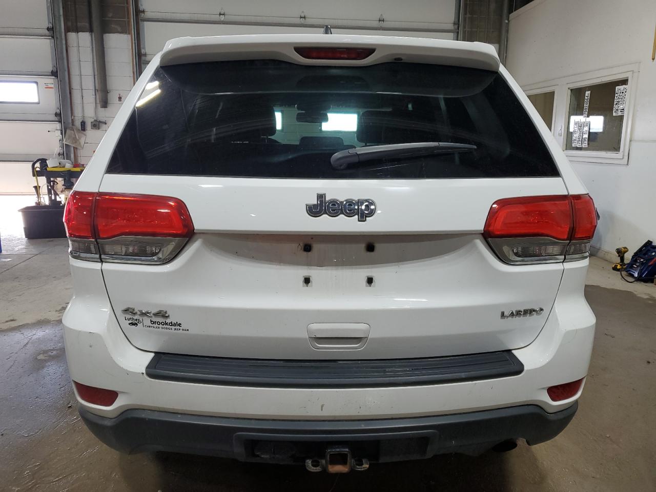 2016 Jeep Grand Cherokee - Image 6