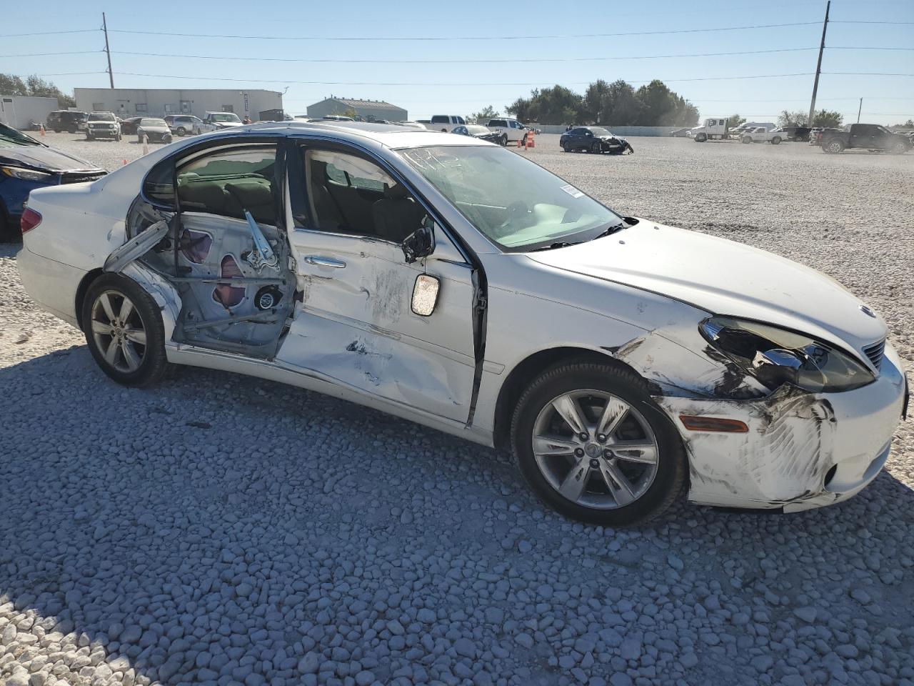 2005 Lexus ES - Image 4