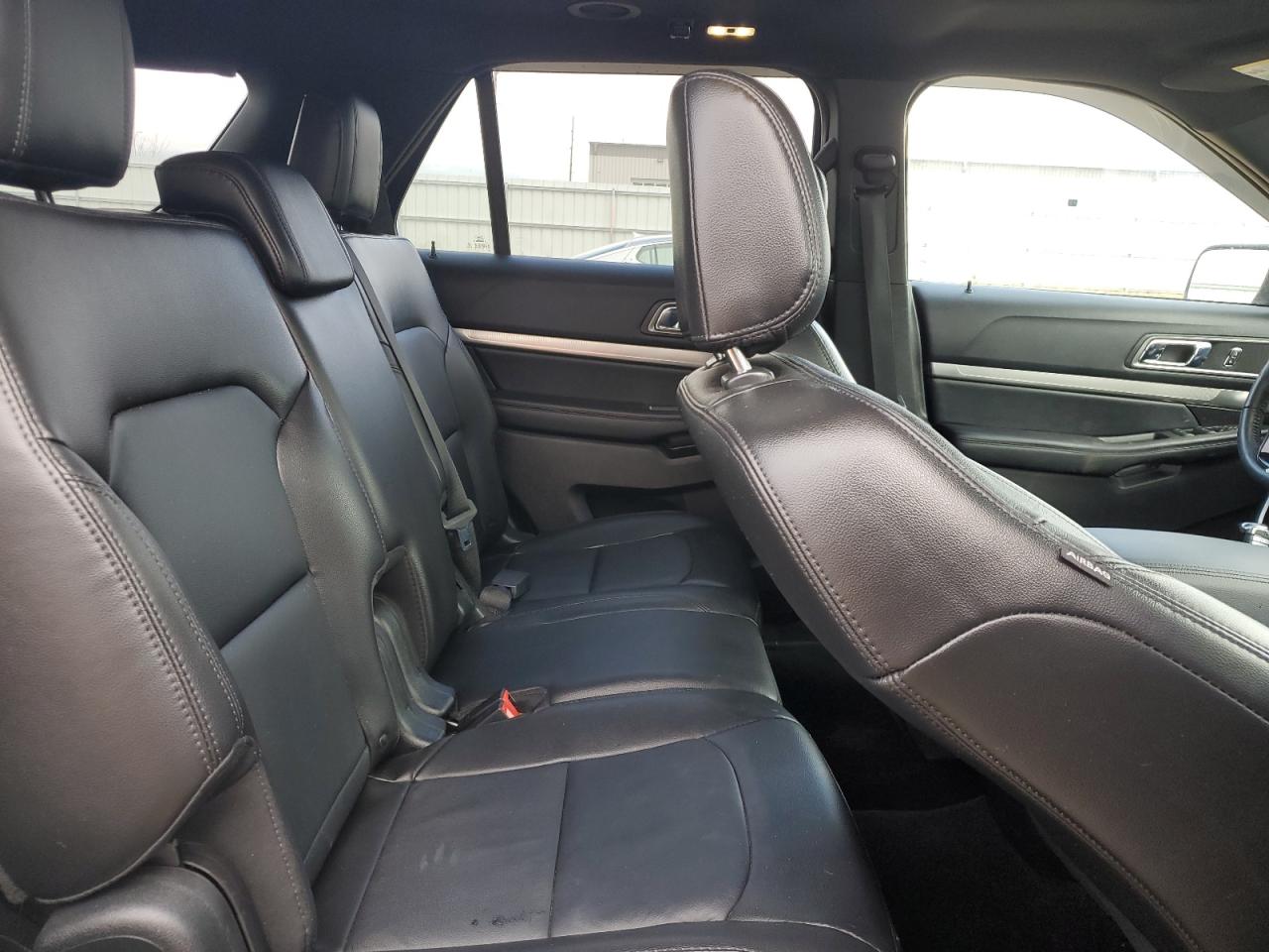 2018 Ford Explorer - Image 11