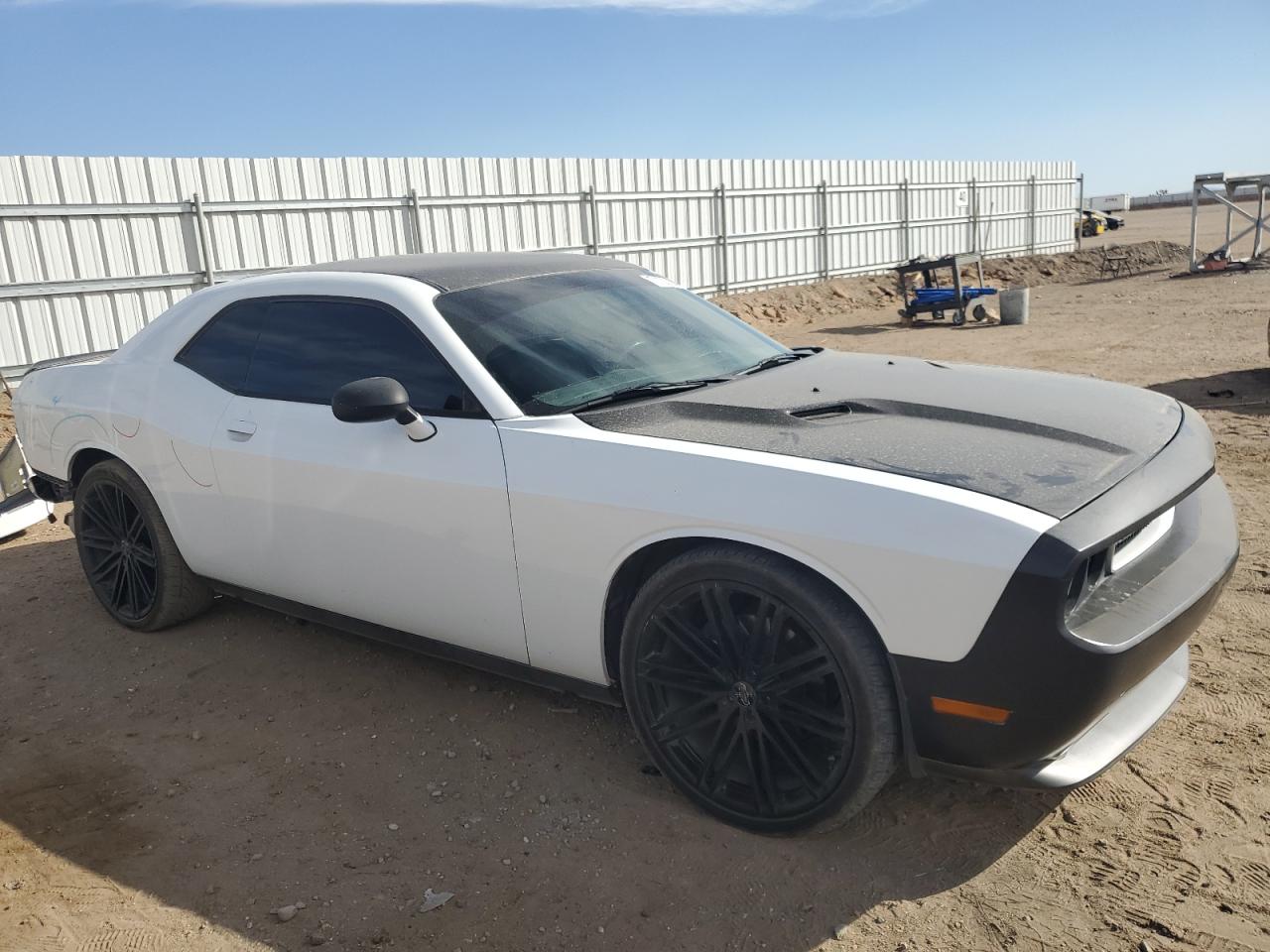 2014 Dodge Challenger - Image 4