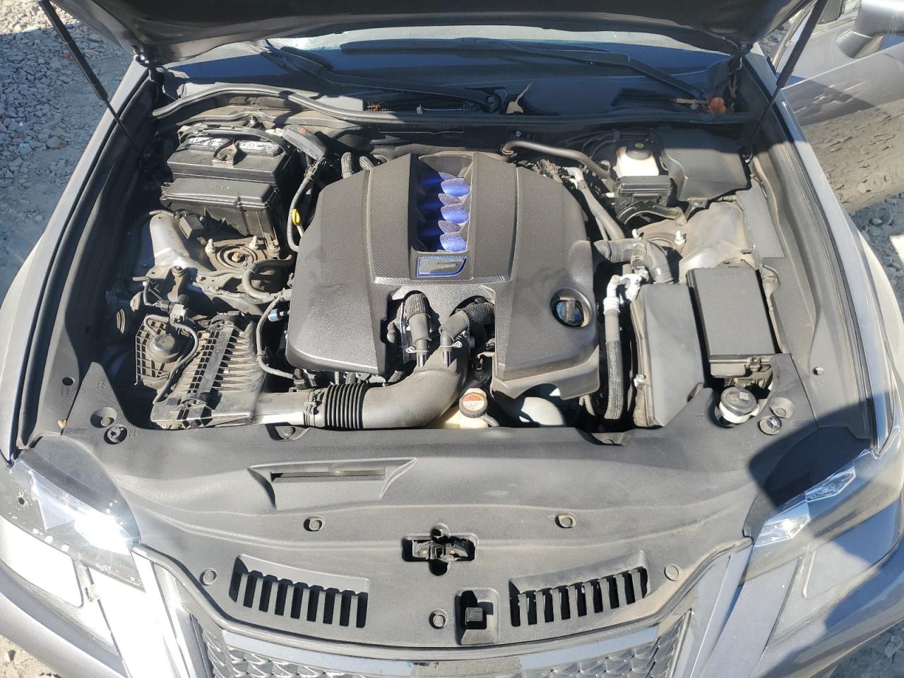 2016 Lexus GS F - Image 11