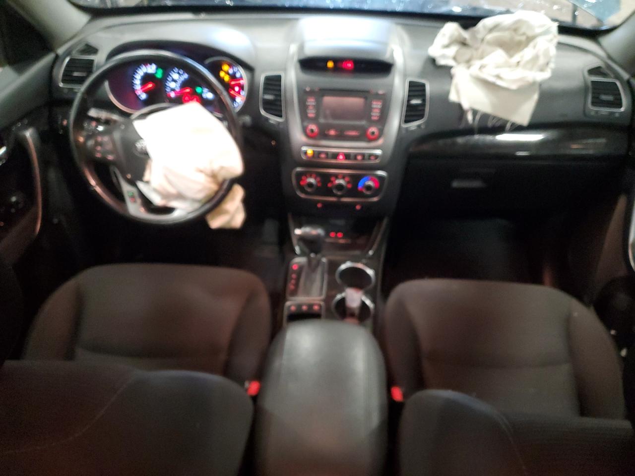 2015 Kia Sorento - Image 8
