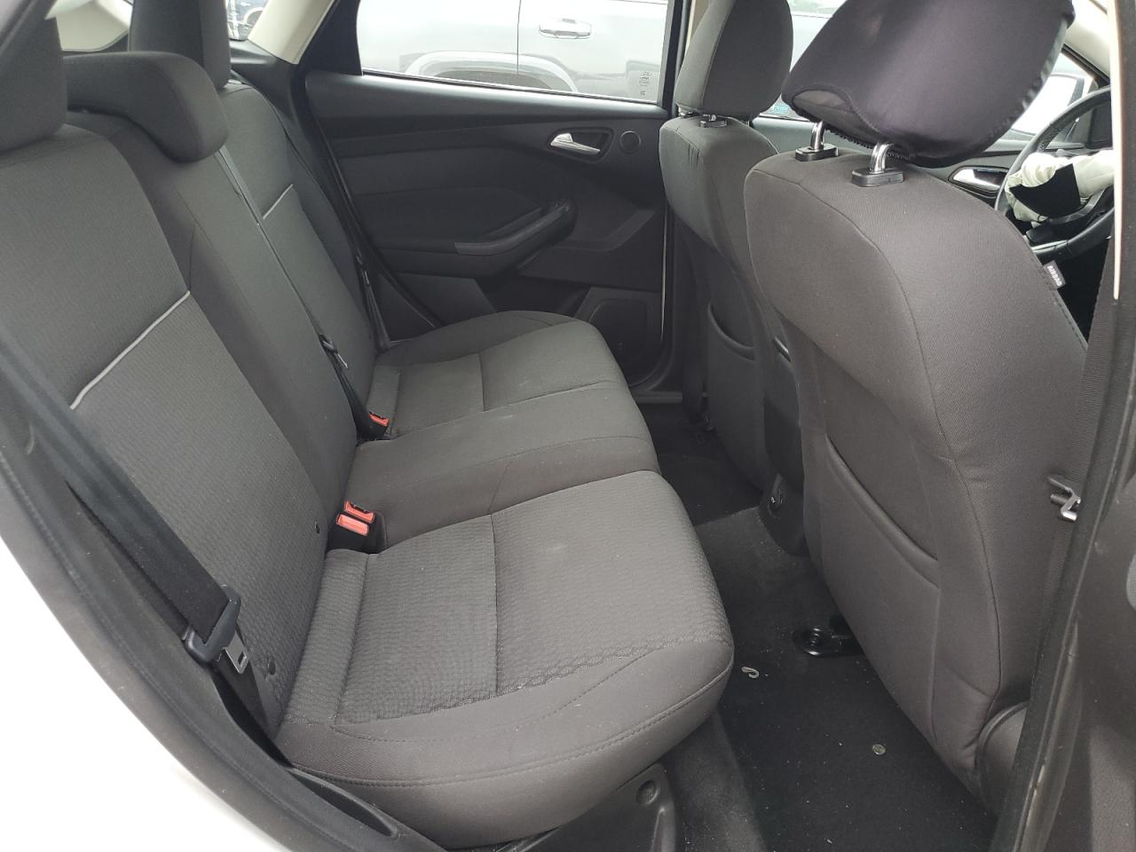 2012 Ford Focus - Image 11