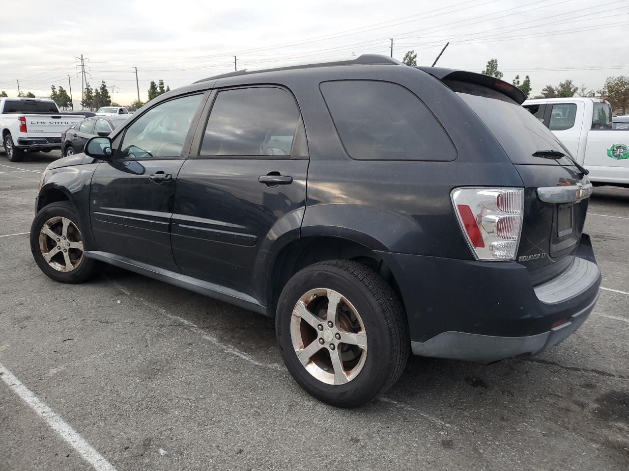 2007 Chevrolet Equinox - Image 2