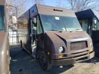 2009 Freightliner Chassis M Line Walk-In Van იყიდება North Billerica-ში, MA - Minor Dent/Scratches