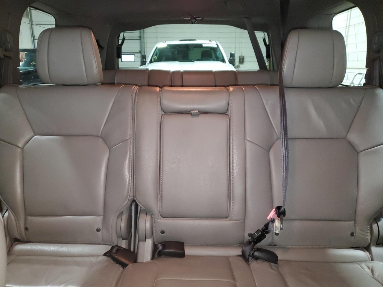 2015 Honda Pilot - Image 10