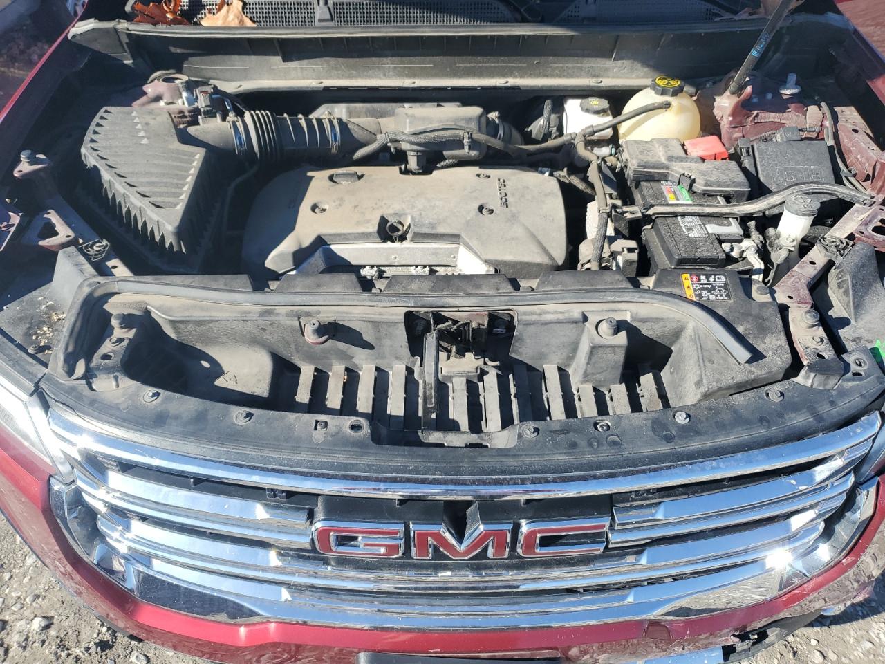 2020 GMC Acadia - Image 12