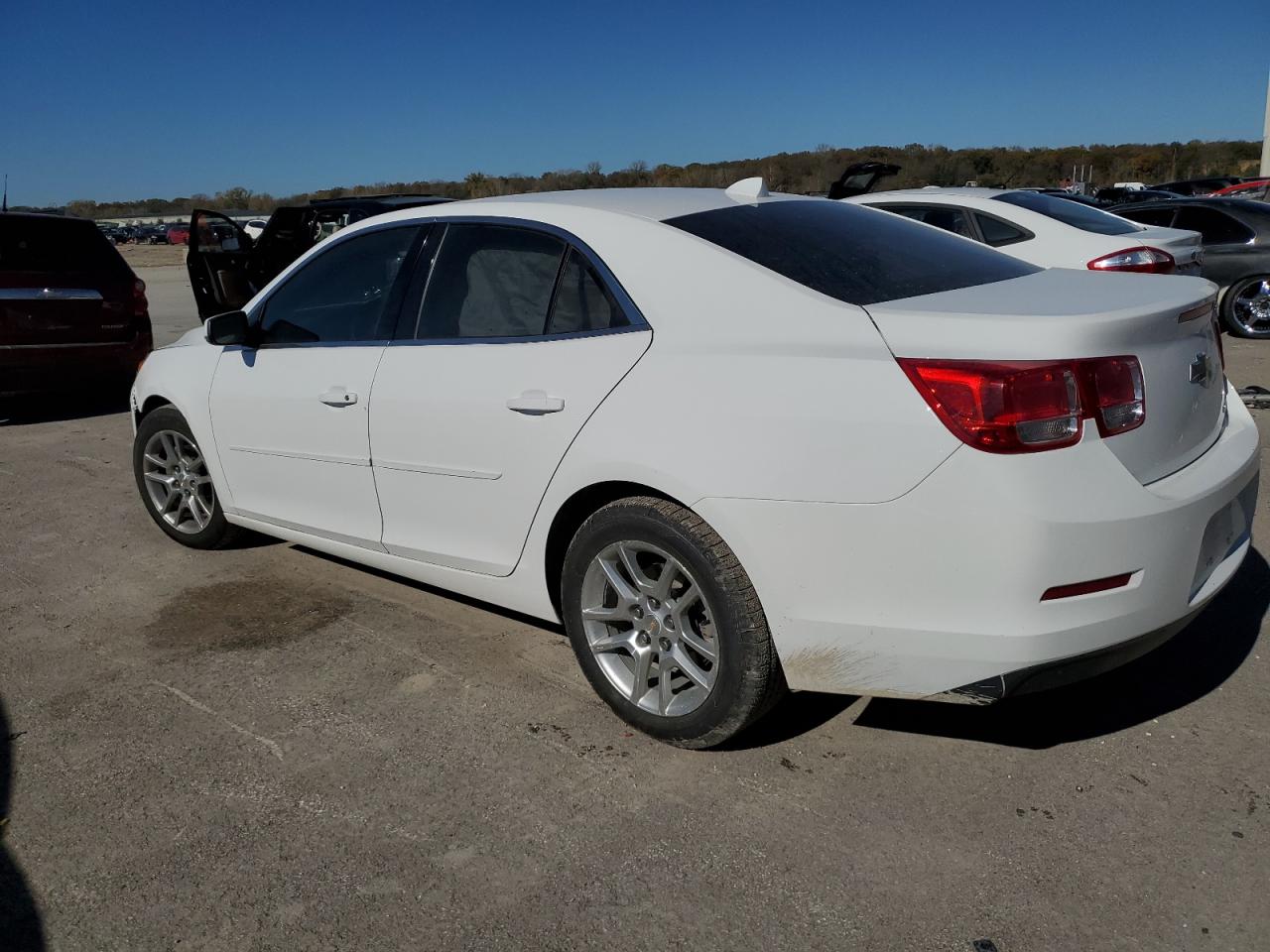 2014 Chevrolet Malibu - Image 2
