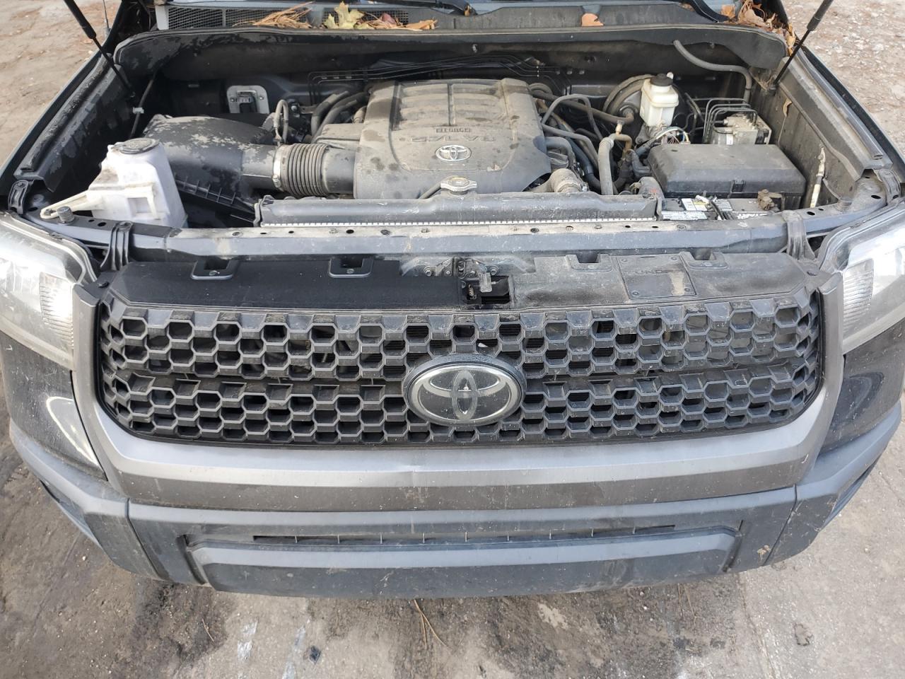 VIN 5TFRY5F17JX231385 2018 TOYOTA TUNDRA no.11